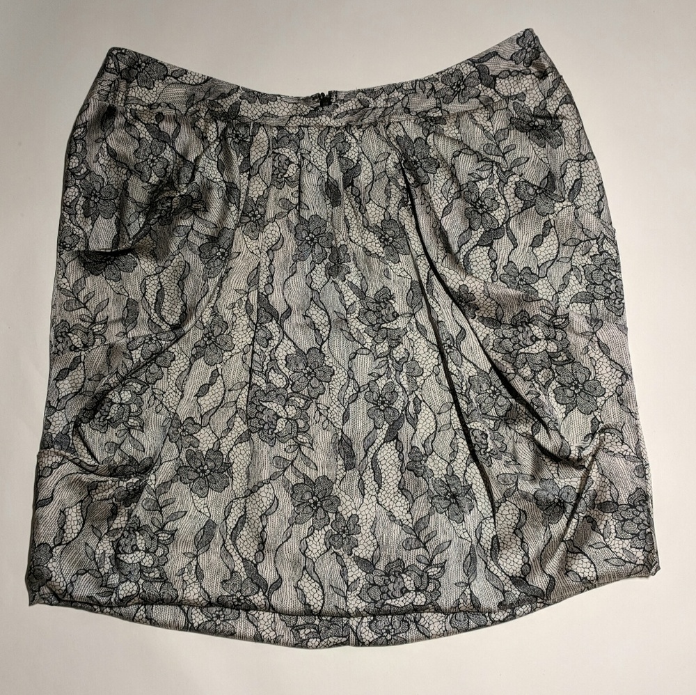 Silky Gathered Floral Lacy Print Skirt